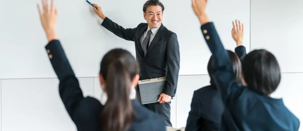 艮陵舎代表自らの指導による高品質な授業を提供